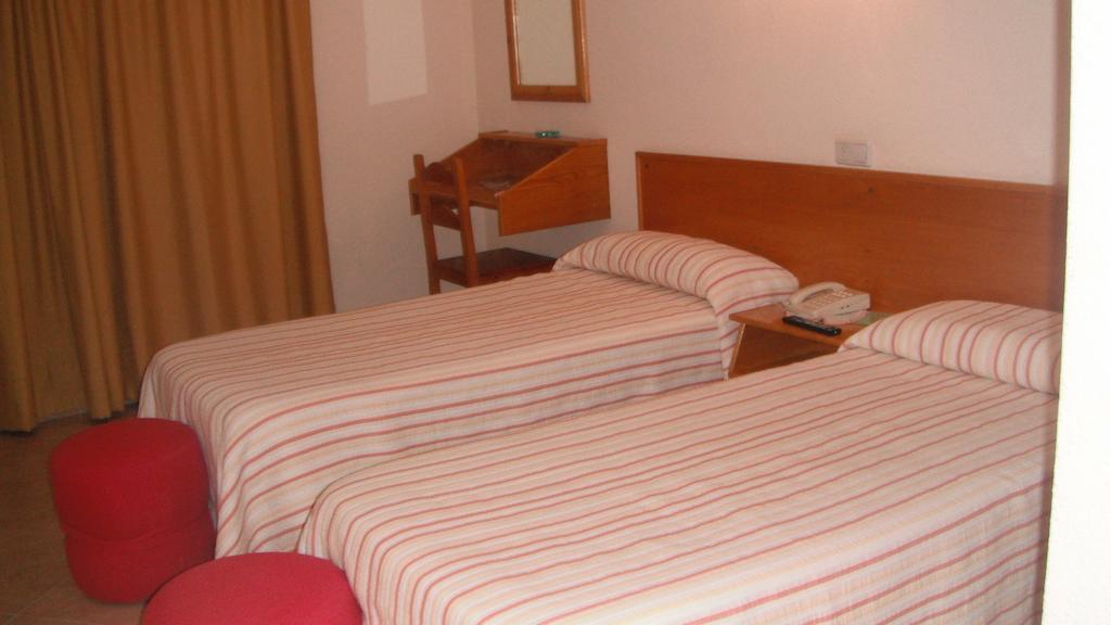 Hotel Bellavista La Puebla De Castro Δωμάτιο φωτογραφία